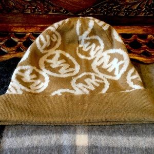 Michael Kors Women Winter Hat